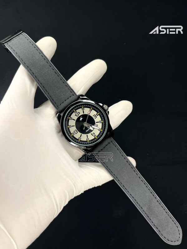 Fastrack 32LW Day-Date Men's Watch - Image 3